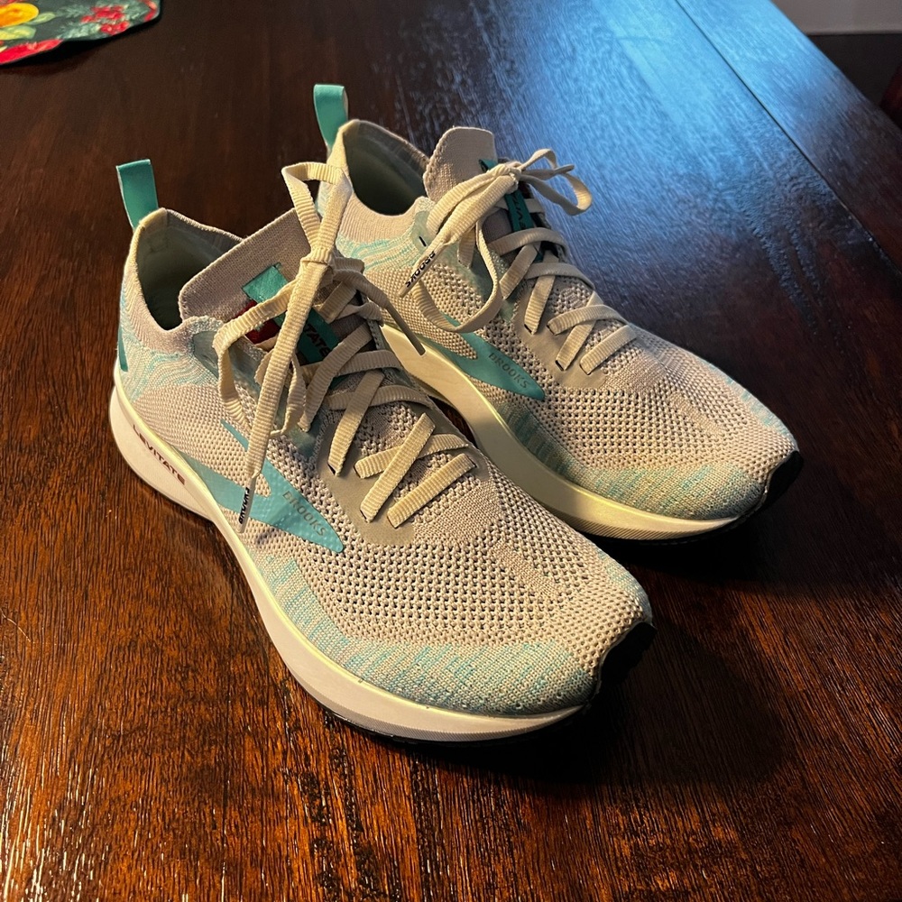 Brooks Levitate 4